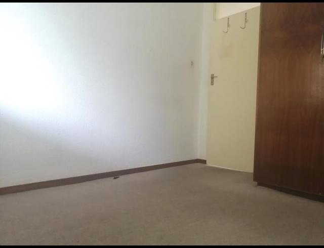 2 BEDROOM PROPERTY TO RENT IN BERGVLIET